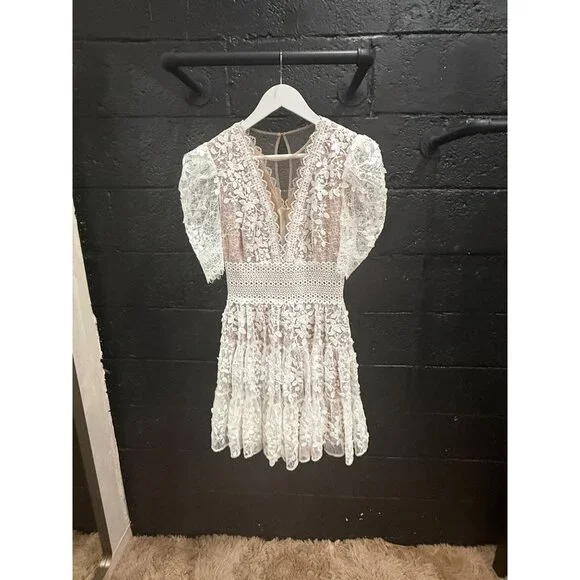 Bronx and Banco Megan Lace Minidress Size S - www.disolcolor.com